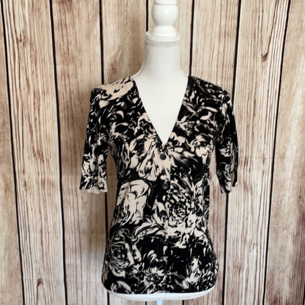 Talbots Classic Cream/Black Floral Button Down Short Sleeve V-neck Knit Cardigan